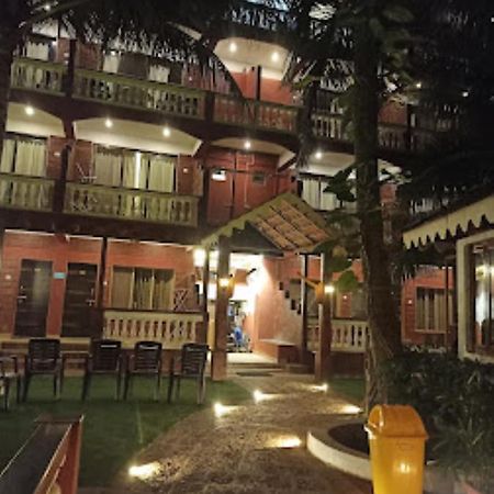 Blue Sea Beach Resort Mālvan Eksteriør bilde