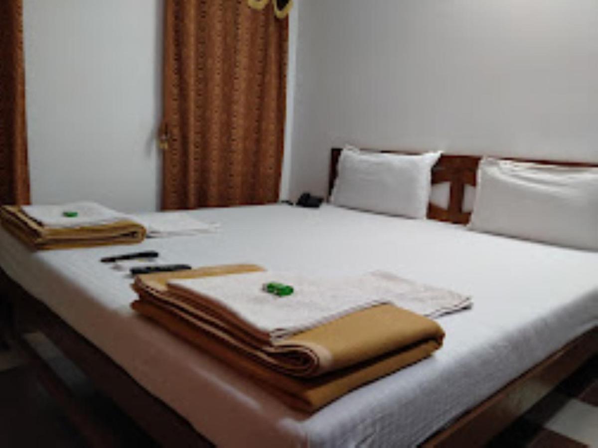 Blue Sea Beach Resort Mālvan Eksteriør bilde